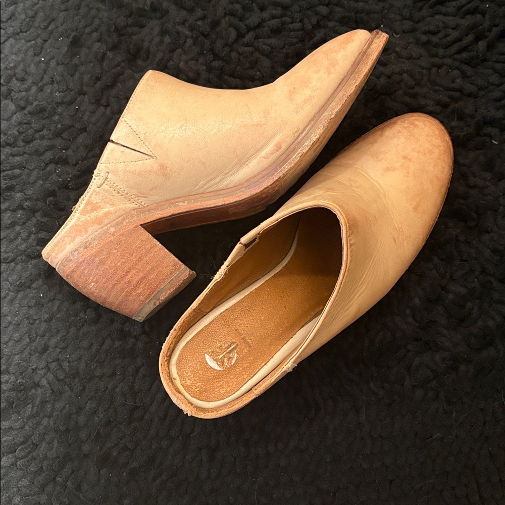 Frye Tan Leather Heeled Mules
